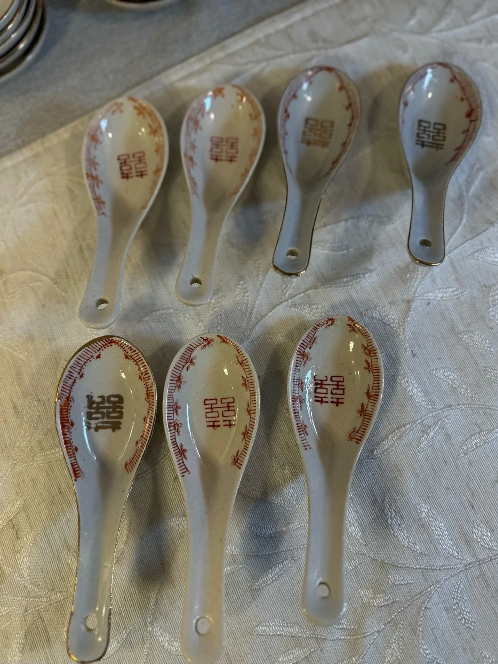 18Pc Vintage Double Happiness Porcelain Set: 11 Sauce Dishes, 7 Dumpling Spoons.